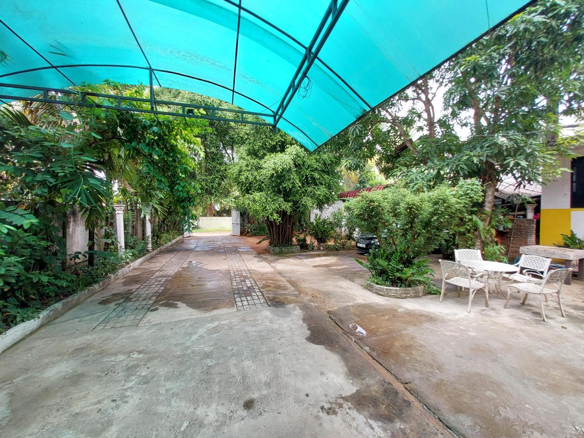 Lake Wave Hotel Anuradhapura Luaran gambar