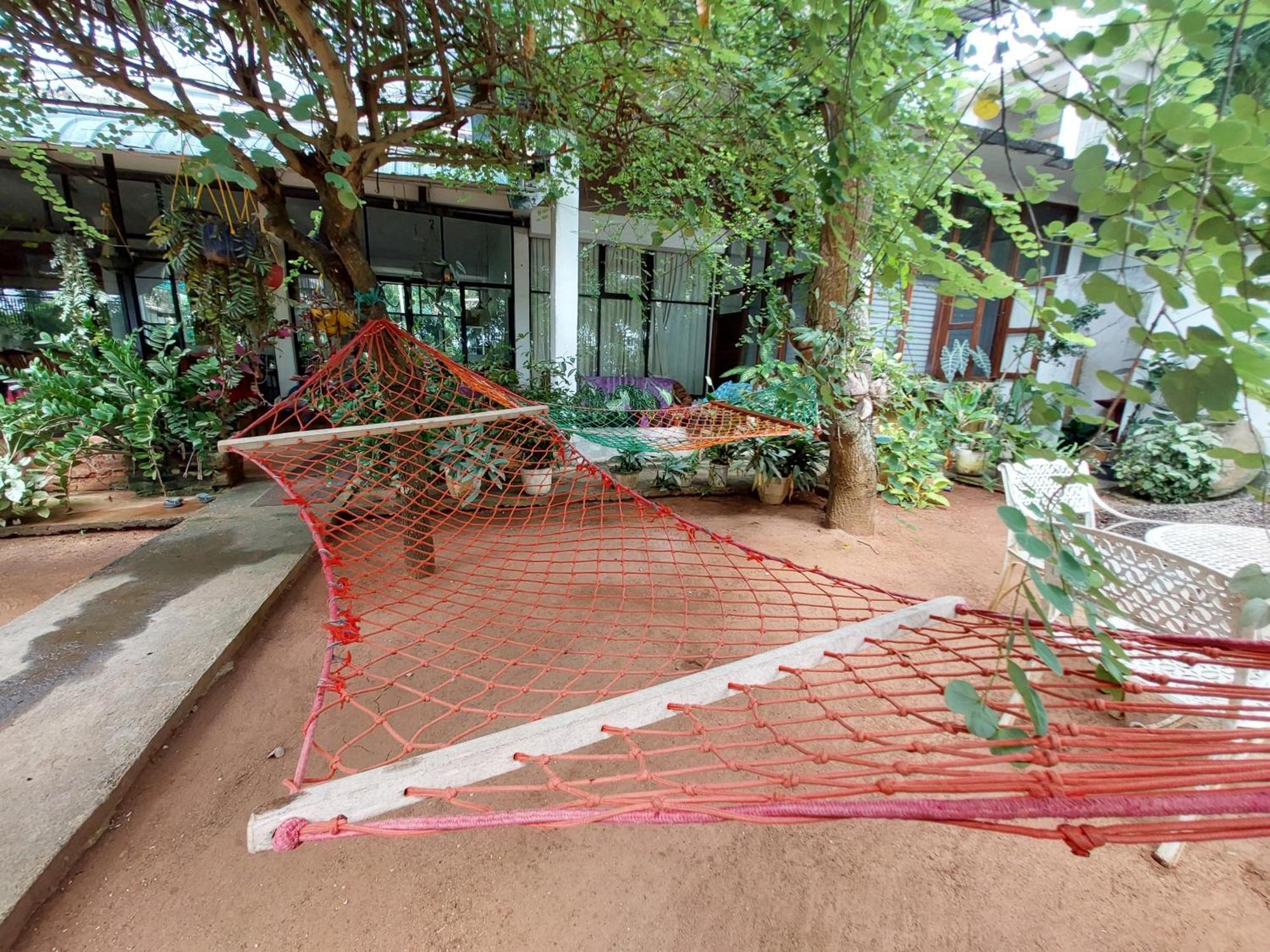 Lake Wave Hotel Anuradhapura Luaran gambar