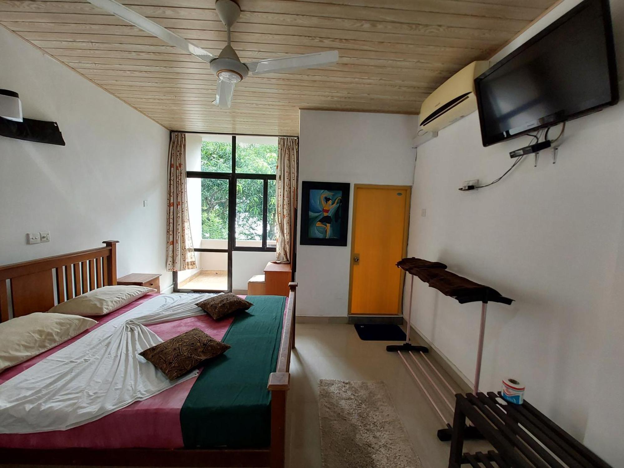 Lake Wave Hotel Anuradhapura Luaran gambar