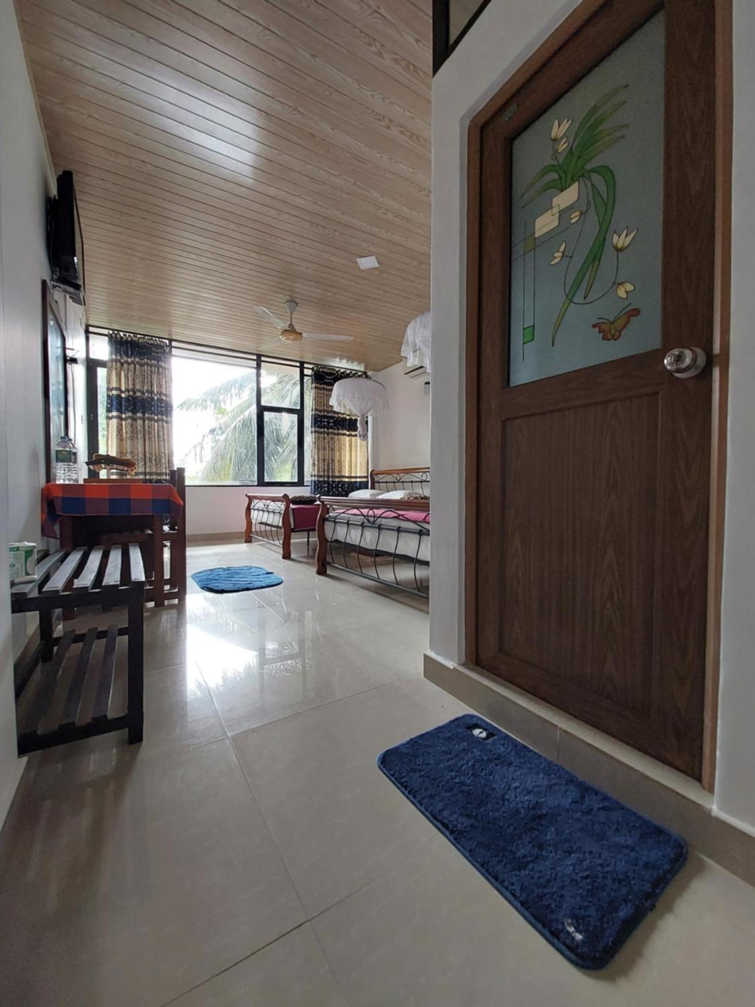 Lake Wave Hotel Anuradhapura Luaran gambar