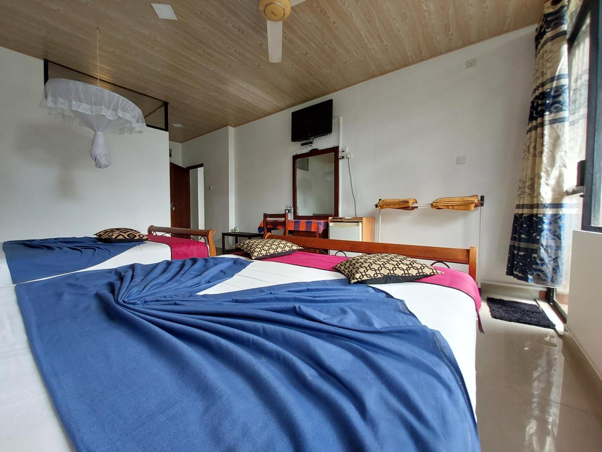 Lake Wave Hotel Anuradhapura Luaran gambar