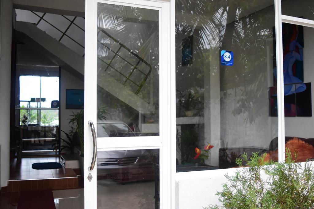 Lake Wave Hotel Anuradhapura Luaran gambar